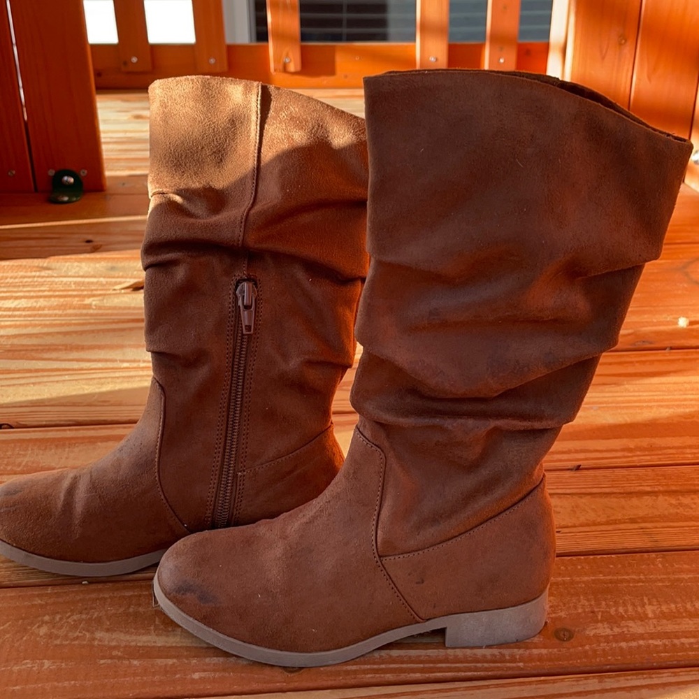 Brown boots